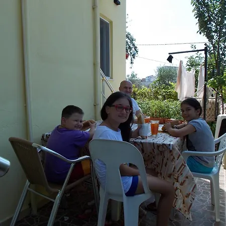 Avsa Suna