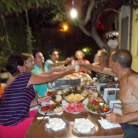 בית הארחה Avsa Suna
