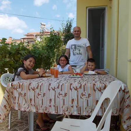Avsa Suna Türkeli