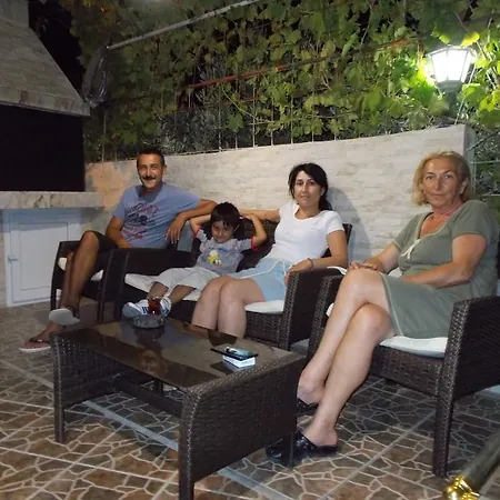 Avsa Suna *